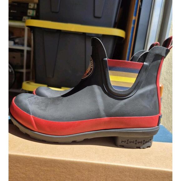 Pendleton Shoes - Pendleton Womens Heritage Chelsea Slip Resistant Rain Boot Size 6 - Zion Park